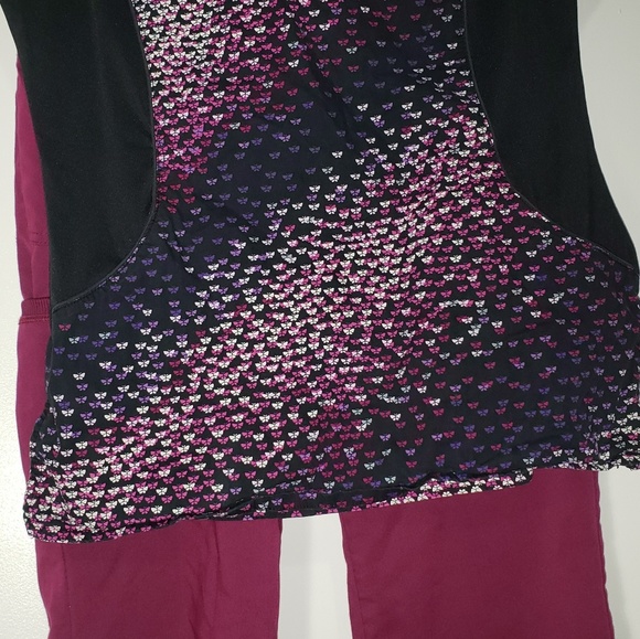 Scrub top - Picture 3 of 4